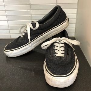 Grey Vans lace up sneakers: unisex